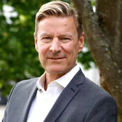 Prof. Dr. Daniel Rösch