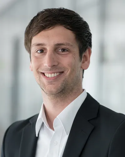 Prof. Dr. Daniel Schnurr